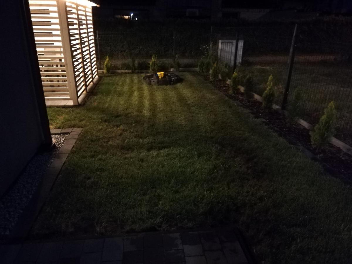 Markas Rewa Exterior photo