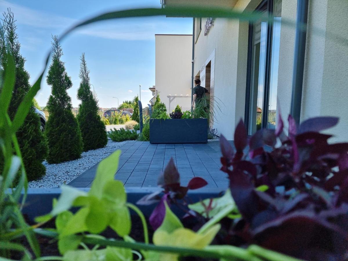 Markas Rewa Exterior photo